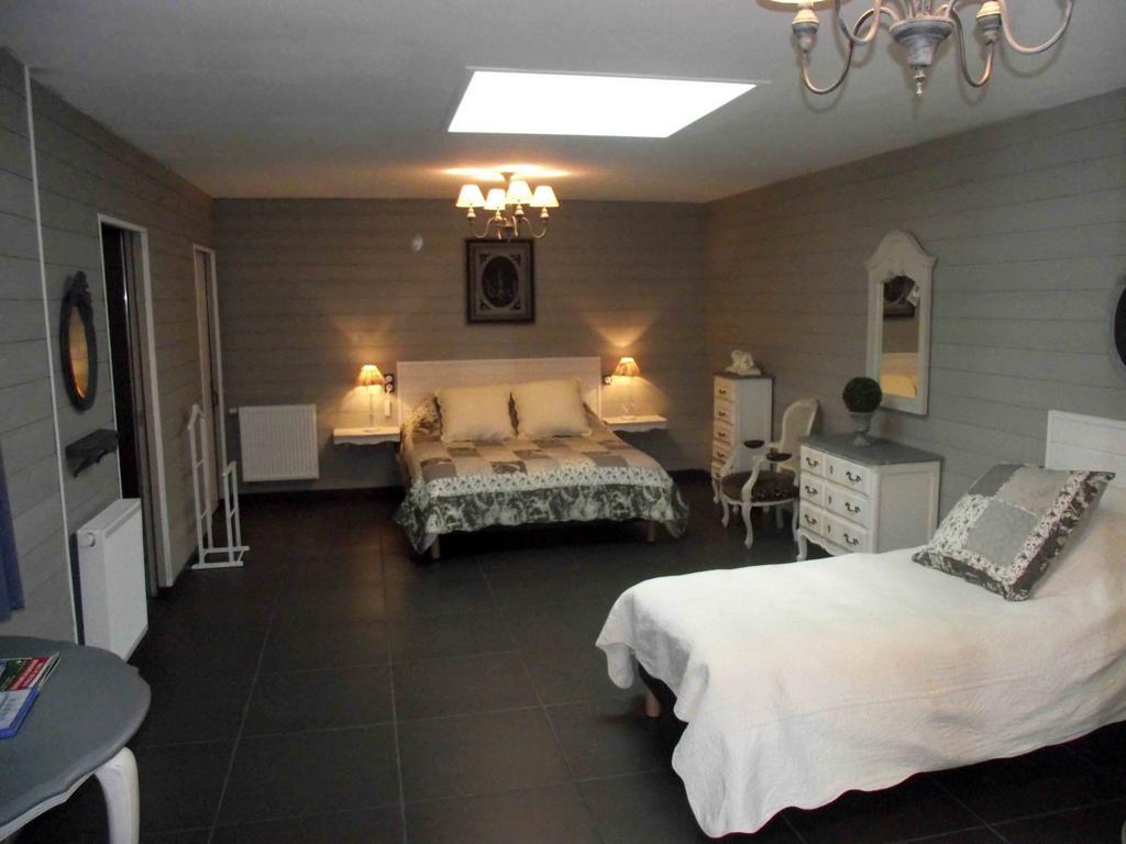 Les Belles Epoques B&B - Piscine - Terrasses - Brumisateurs - Proche Puy Du Fou Saint-Germain-sur-Moine Quarto foto